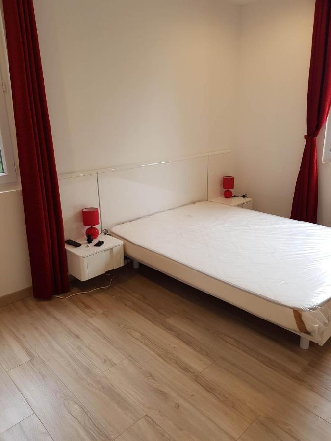 05 - Tres Joli 3 Pieces Neuf 2 Chambres, Logement Tout Equipe Pour 1 A 4 Personnes Maximum, Vue Sur Jardin Avec Parking Privatif, Grand Fourgon Possible, Tout Le Linge De Maison Est Fourni Annesse-et-Beaulieu المظهر الخارجي الصورة