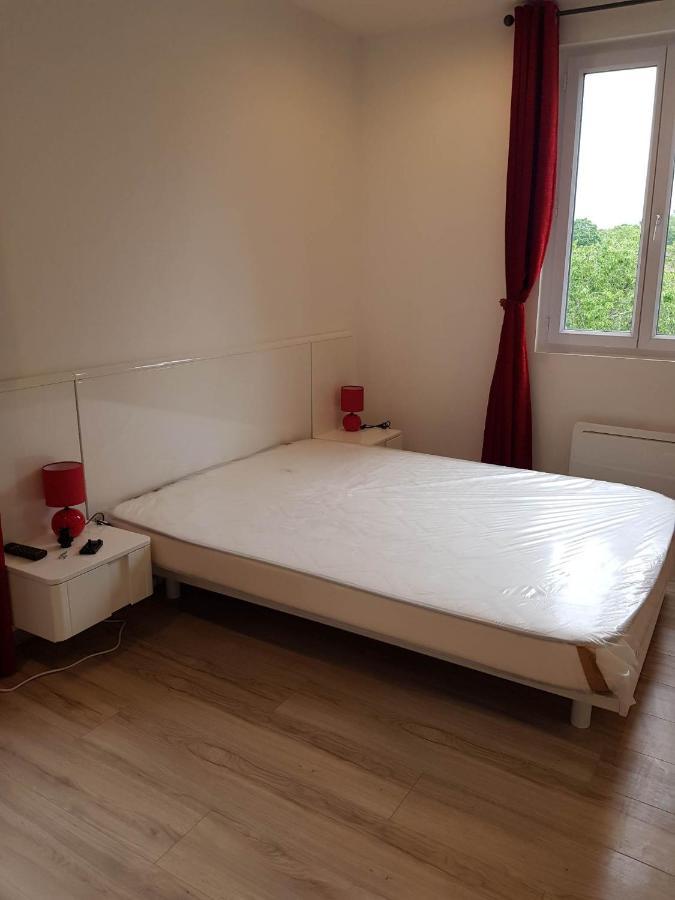 05 - Tres Joli 3 Pieces Neuf 2 Chambres, Logement Tout Equipe Pour 1 A 4 Personnes Maximum, Vue Sur Jardin Avec Parking Privatif, Grand Fourgon Possible, Tout Le Linge De Maison Est Fourni Annesse-et-Beaulieu المظهر الخارجي الصورة