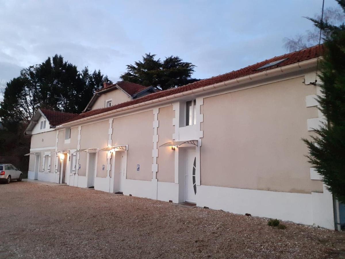 05 - Tres Joli 3 Pieces Neuf 2 Chambres, Logement Tout Equipe Pour 1 A 4 Personnes Maximum, Vue Sur Jardin Avec Parking Privatif, Grand Fourgon Possible, Tout Le Linge De Maison Est Fourni Annesse-et-Beaulieu المظهر الخارجي الصورة